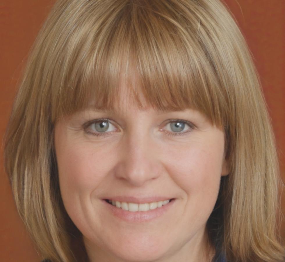 Ana Martínez, Directora de Estrategia Financiera